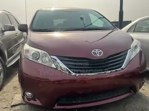 Toyota Sienna LE 8 Passenger 2011 Red