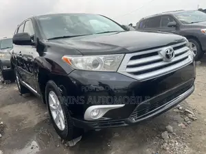 Toyota Highlander Limited 3.5l 4WD 2013 Black