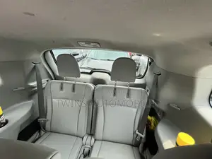 Toyota Highlander Limited 3.5l 4WD 2013 Black