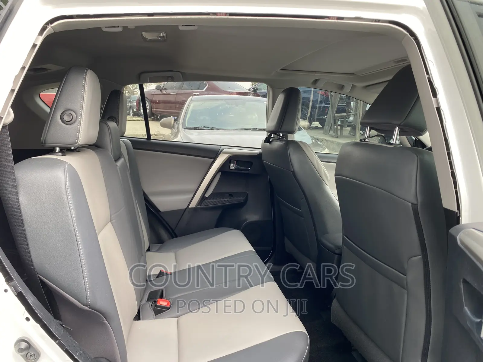 Toyota RAV4 2015 White