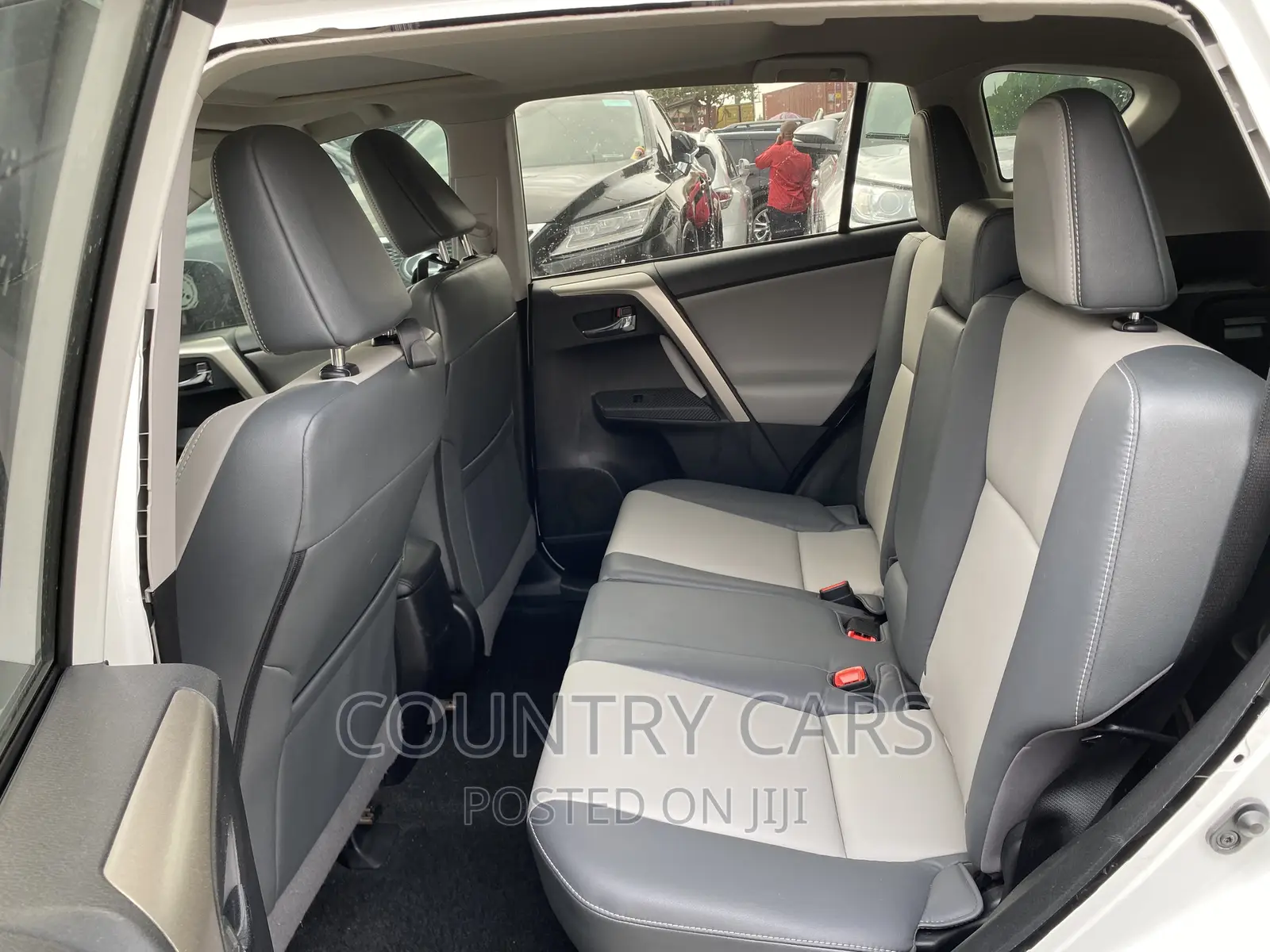 Toyota RAV4 2015 White