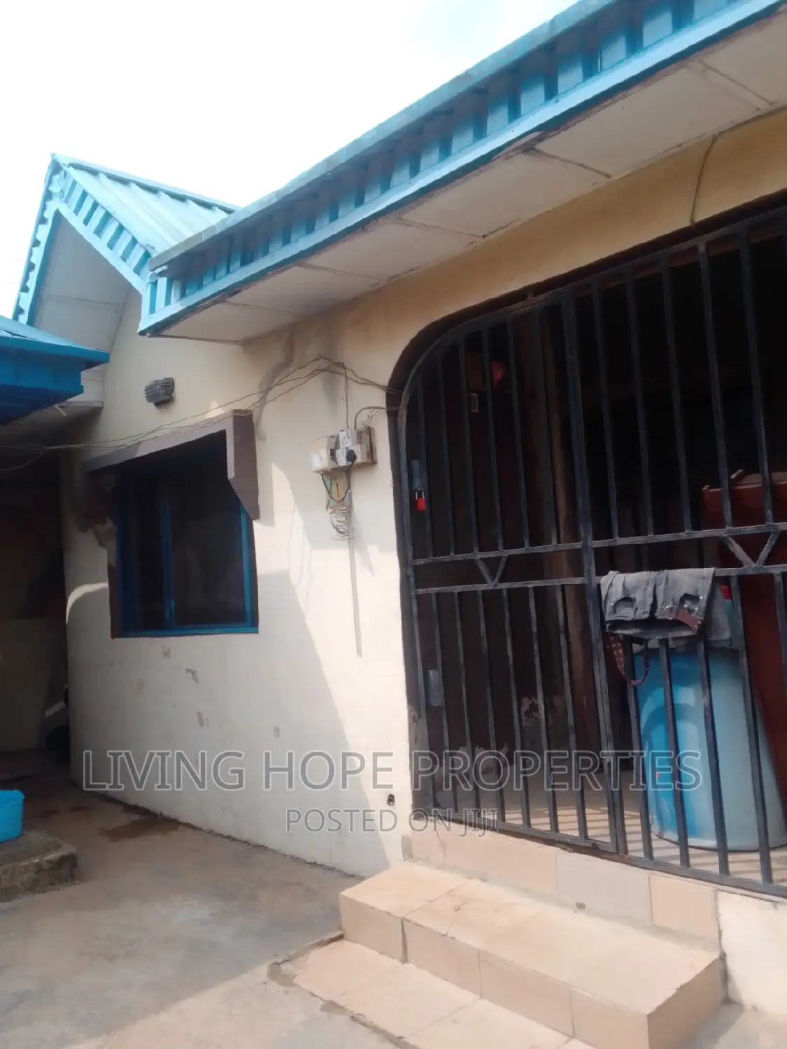 Furnished 2bdrm Block of Flats in Magboro, Obafemi-Owode for sale