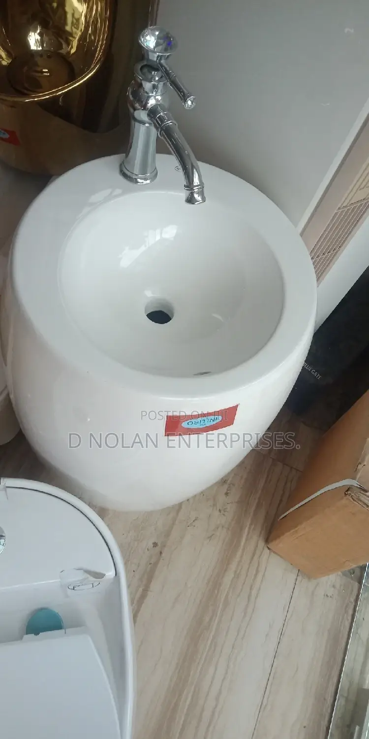 Stand Alone Dining Basin