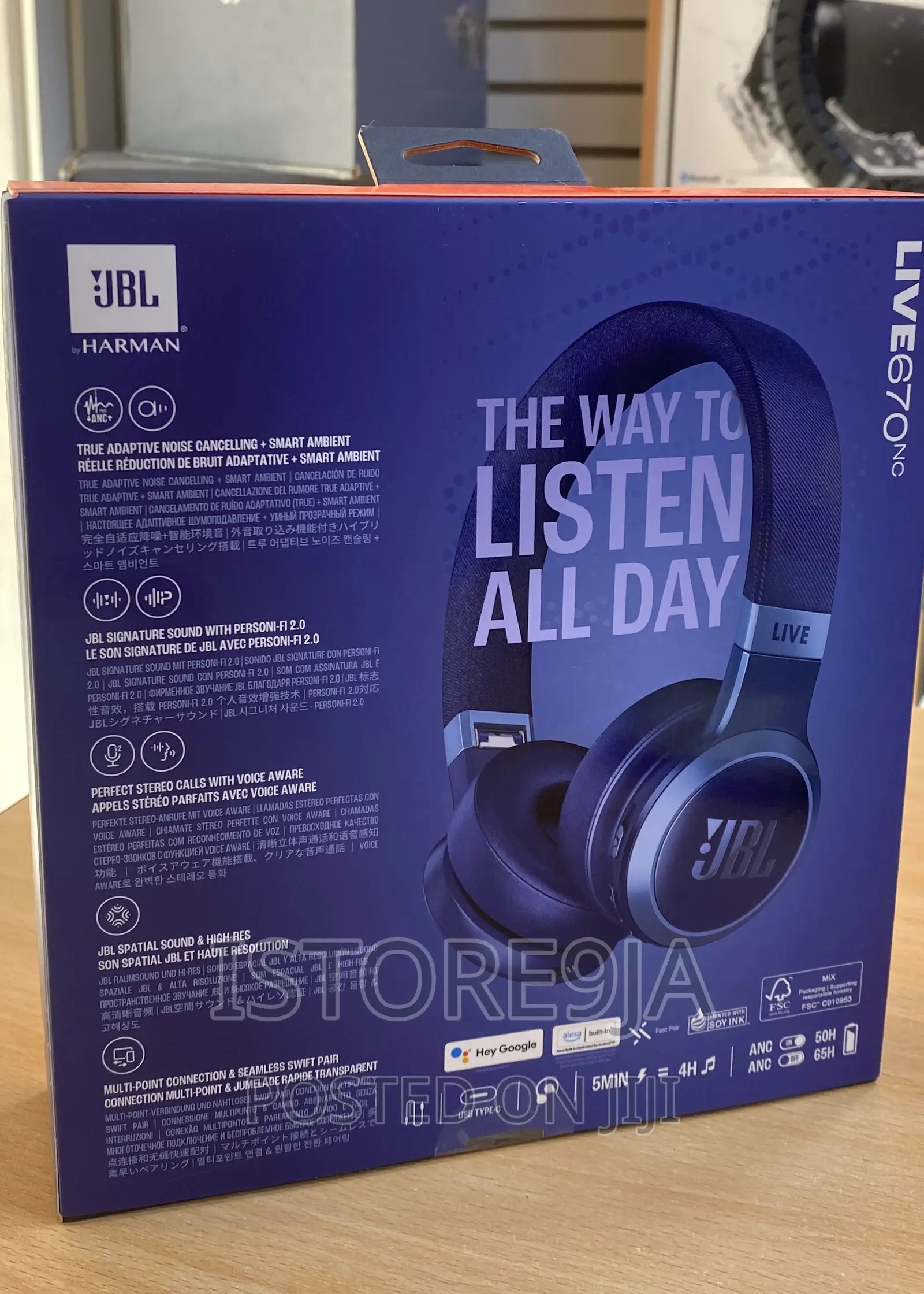 JBL Live670
