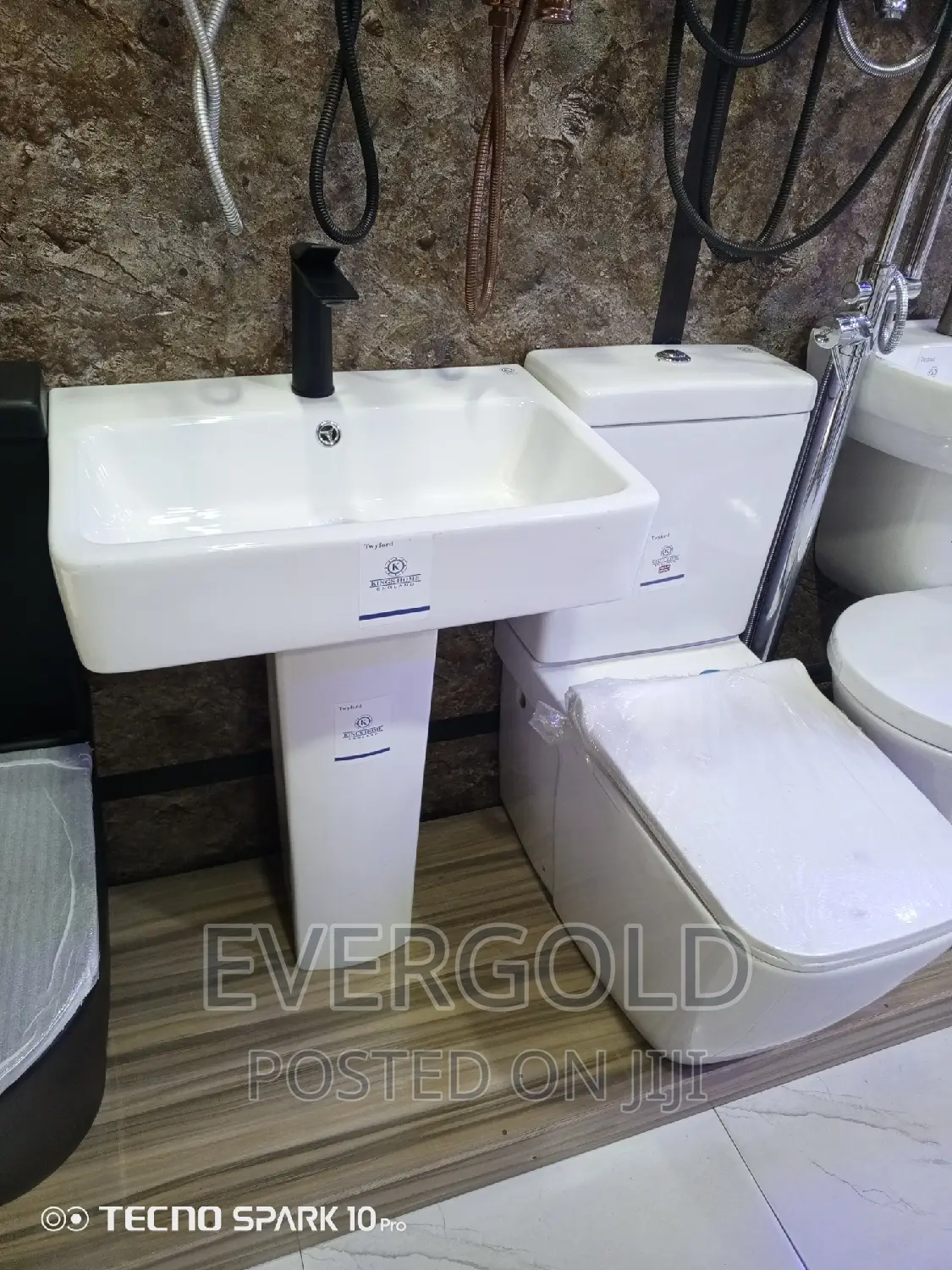 Executive Water Closet With Complete Accessories Available