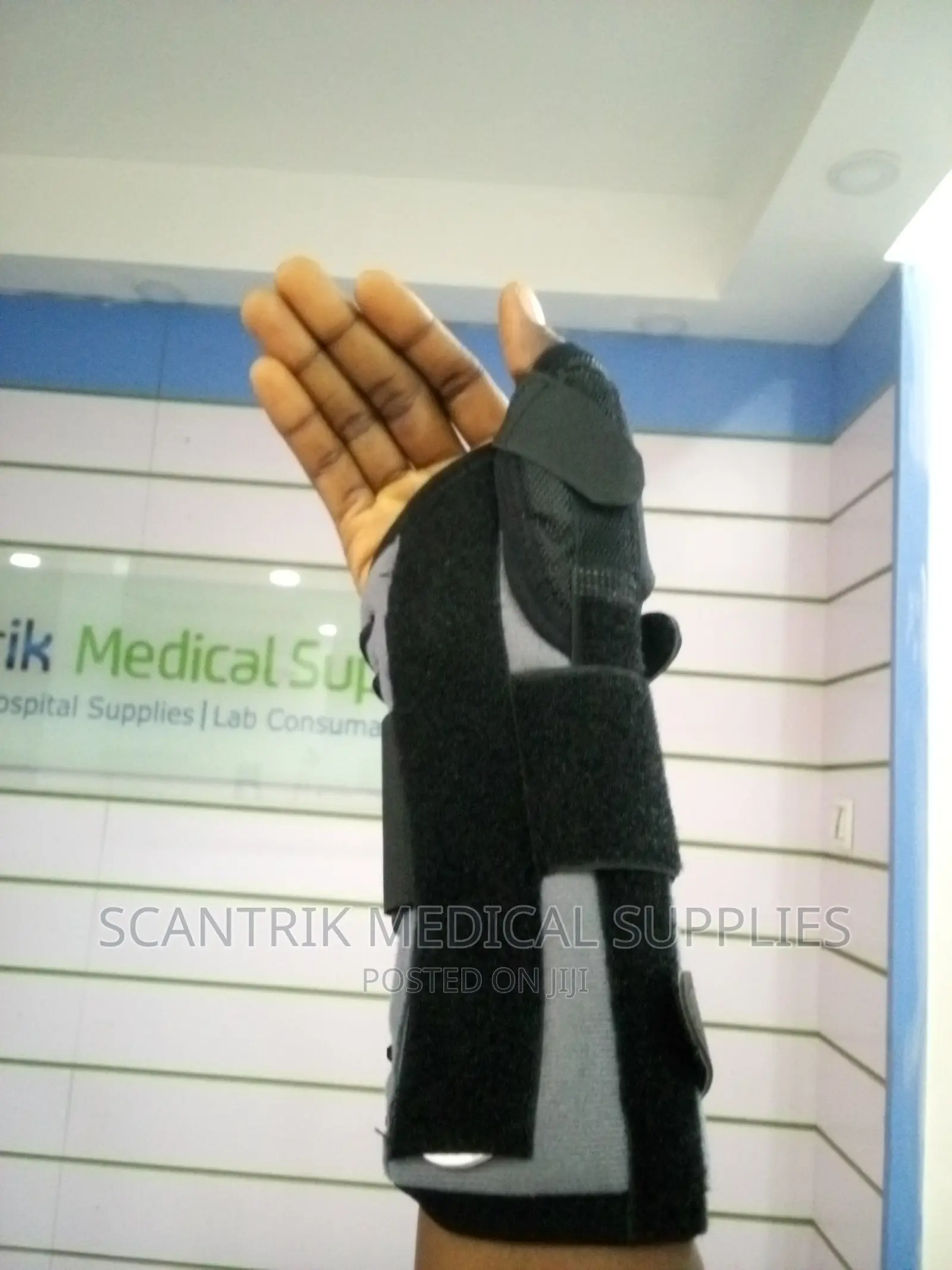 Fracture Support and Thumb Support