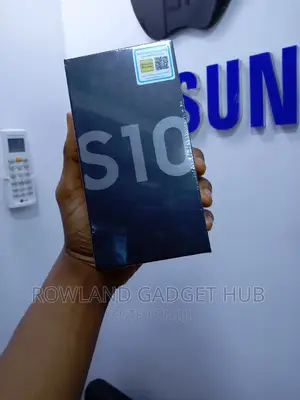 New Samsung Galaxy S10 128 GB White