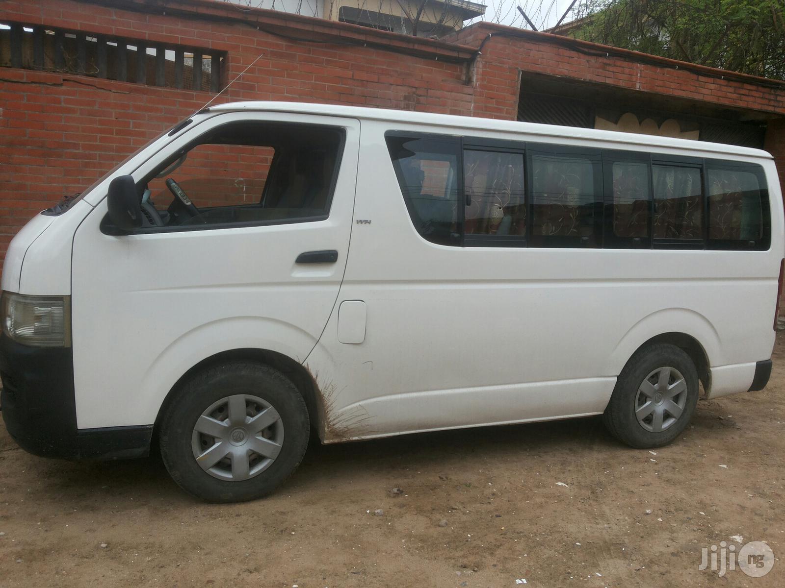 Buses/Cars For Hire