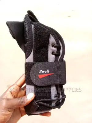 Hand and Wrist Support in Braces and Supports