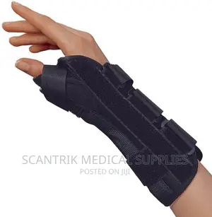 Composite Wrist Brace With Abducted Thumb
