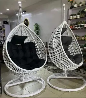 Rattan Swing Chair for Homes and Gardens