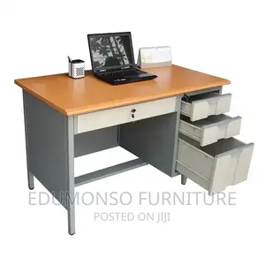 Metal 4 Feet Office Table