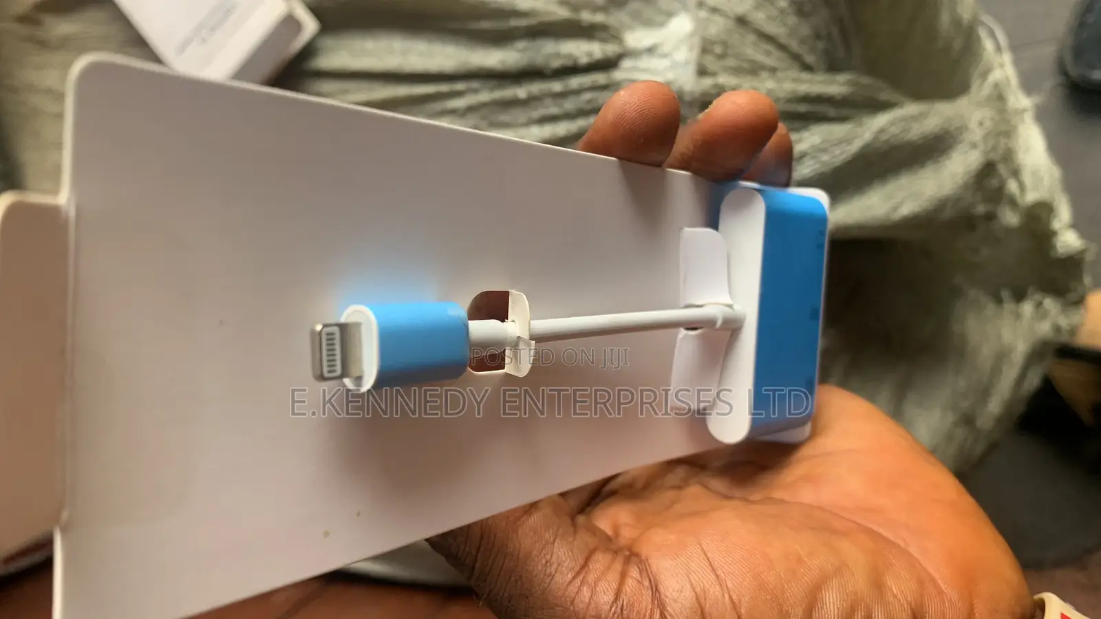 3in1 iPhone Microphone Adapter For Live-streaming