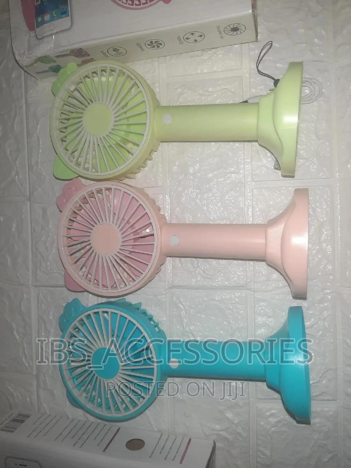 Solid Rechargeable Hand Fans With Base