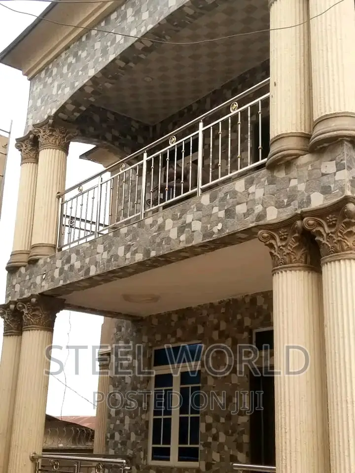 Royal Chamber Handrail