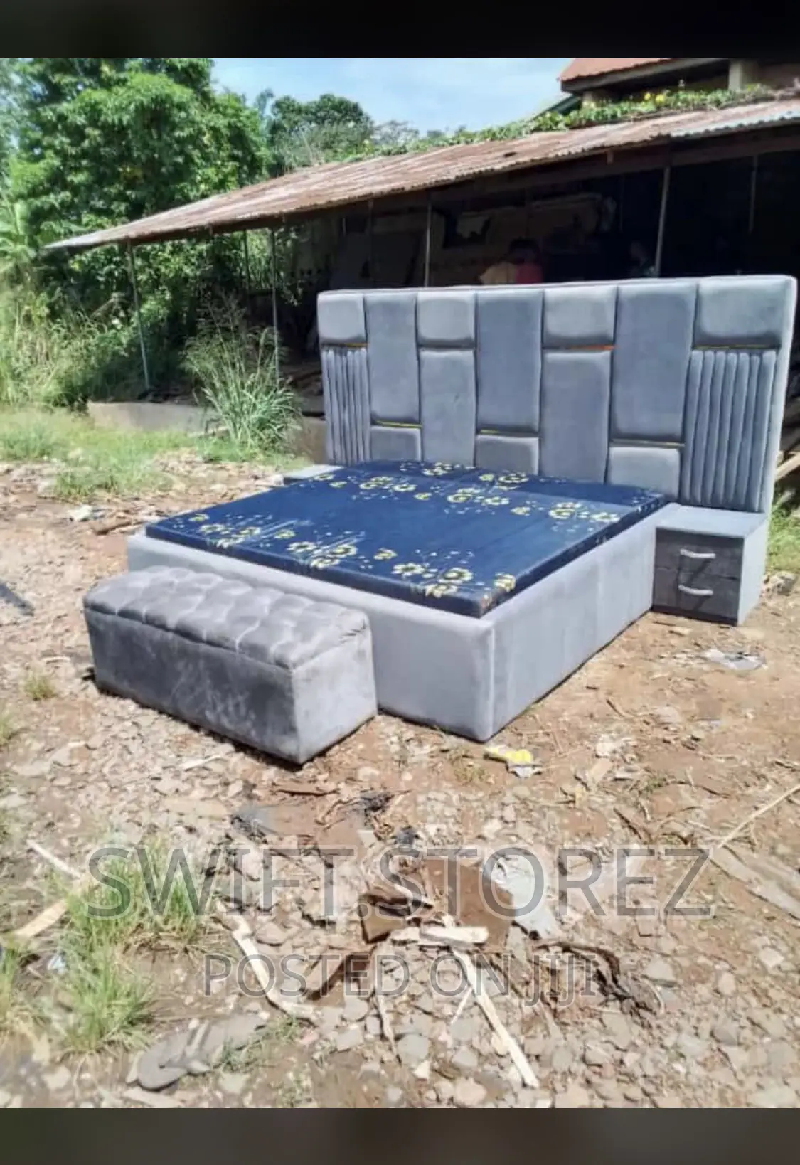 King Size Textured Patterned Bed