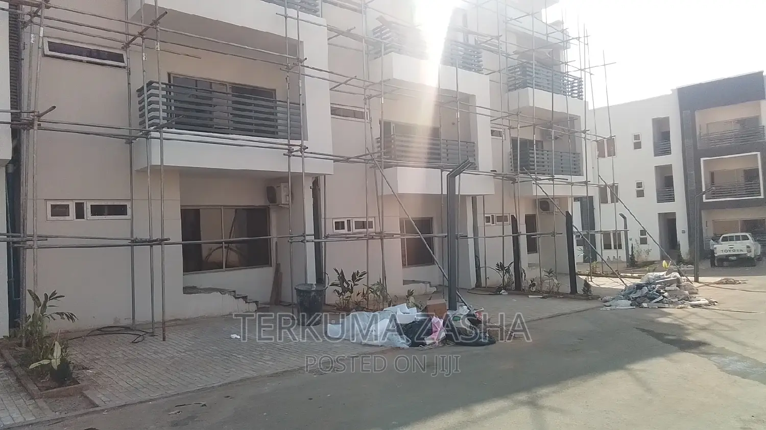 4bdrm Semi Detached Duplex With Bq