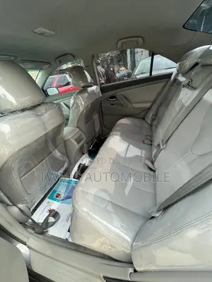 Toyota Camry 2011 Gray
