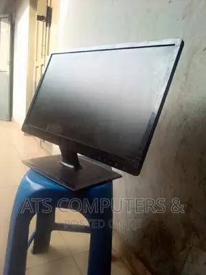 High Resolution 24 Inches Monitor