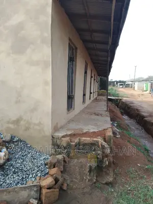 7bdrm Block of Flats in Alaafia Tayo, Ado-Odo/Ota for sale