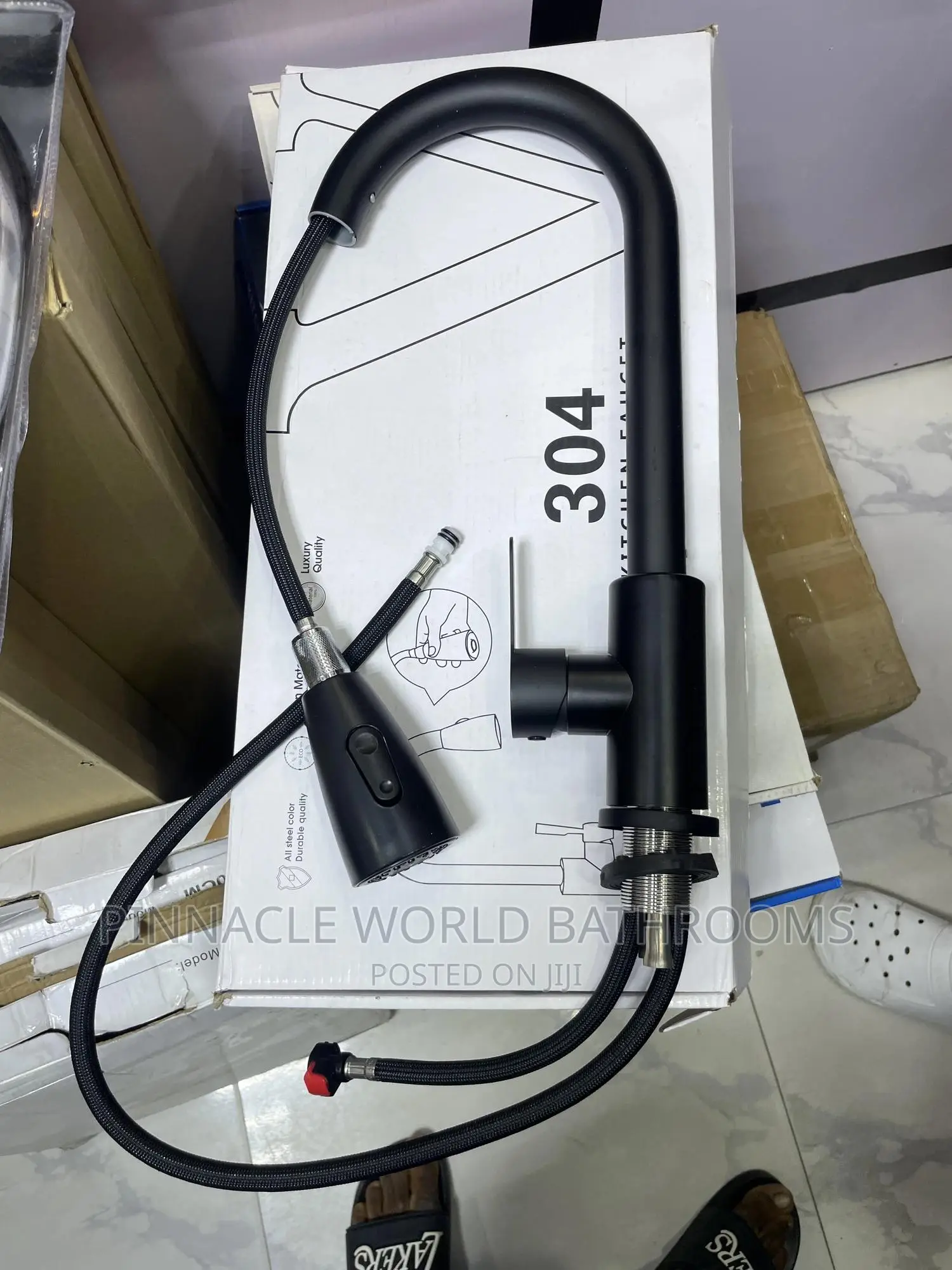 Black Pull-Out Chain Kitchen Sink Mixer Tap