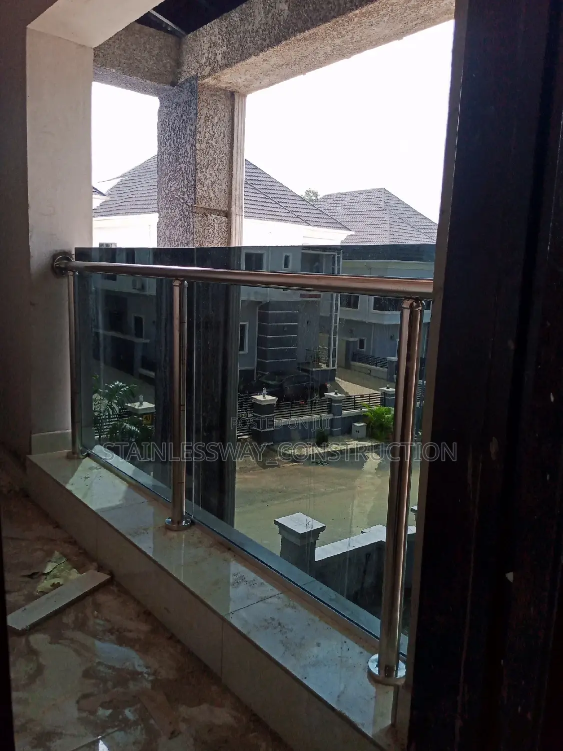 10mm Dark Grey Glass Balcony Craft