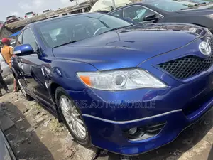 Toyota Camry 2011 Blue