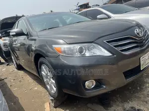 Toyota Camry 2009 Gray