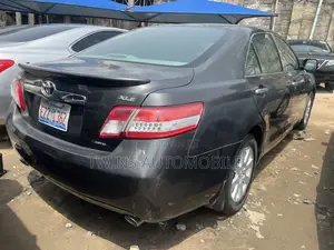Toyota Camry 2009 Gray