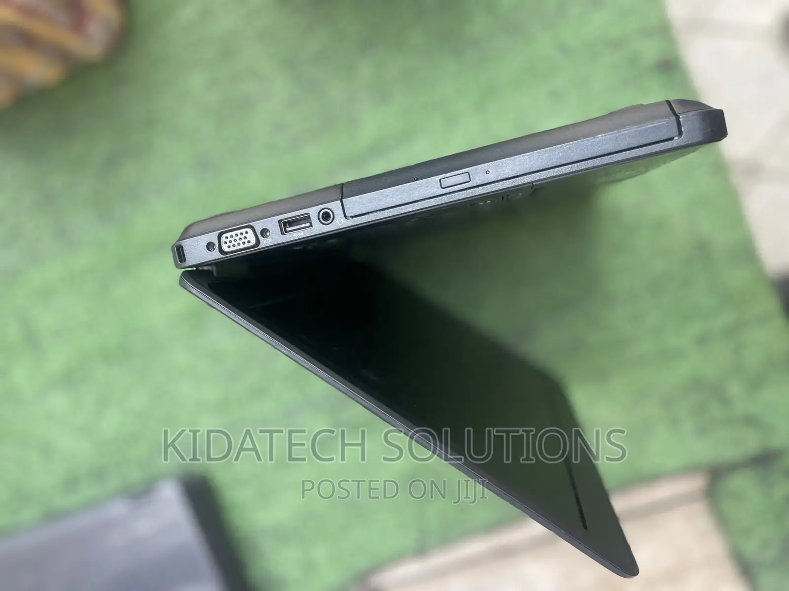 Laptop Dell Latitude 5440 4GB Intel Core I3 HDD 320GB