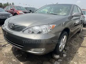 Toyota Camry 2006 Gray