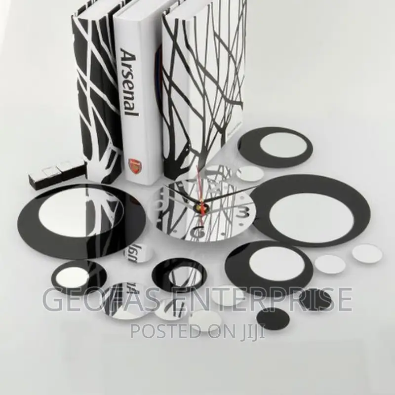 Silver Circle 3D Crystal Mirror Wall Clock Wall Sticker