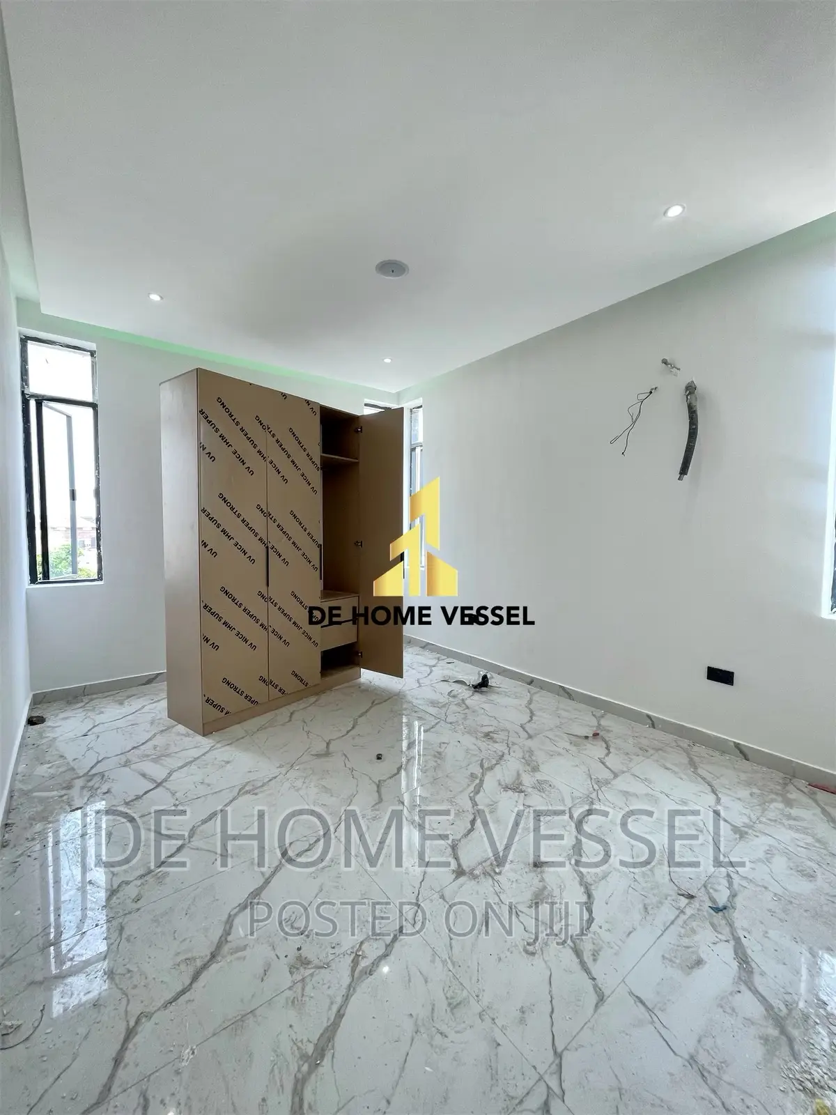 2bdrm Apartment in Lekki Phase 1 for sale