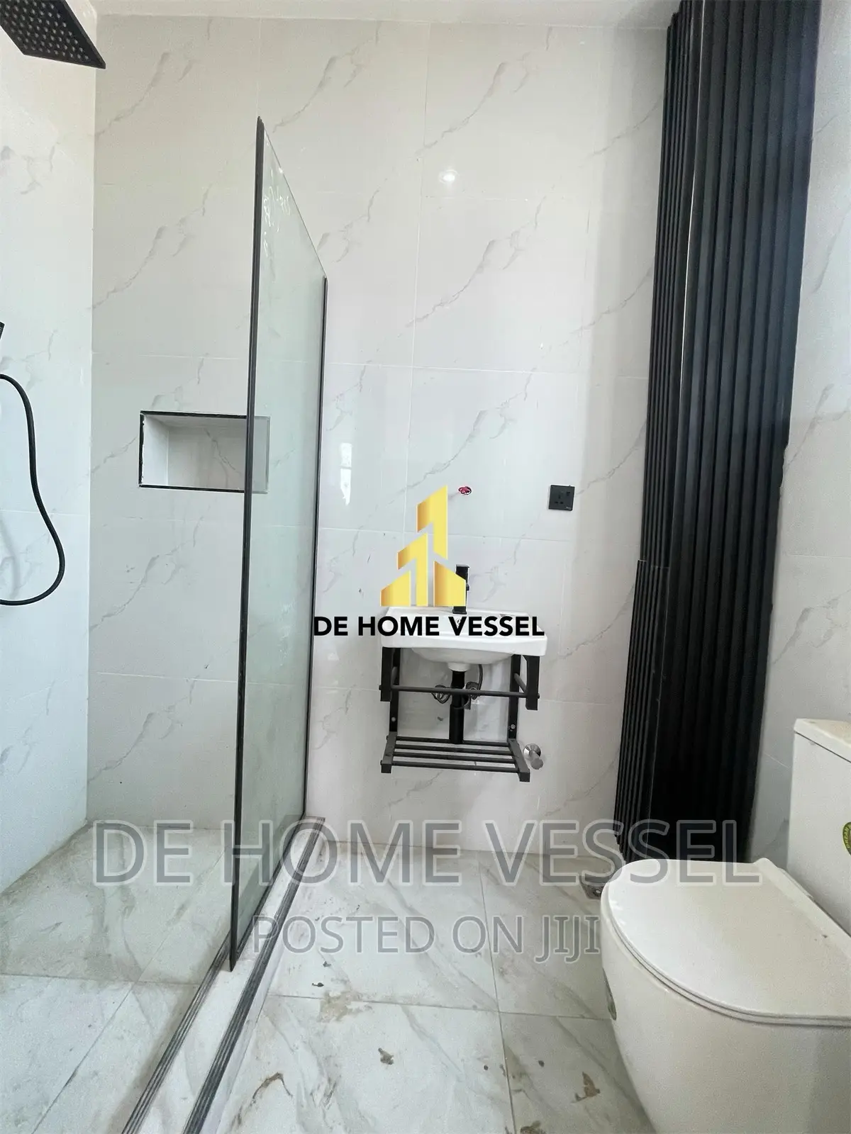 2bdrm Apartment in Lekki Phase 1 for sale