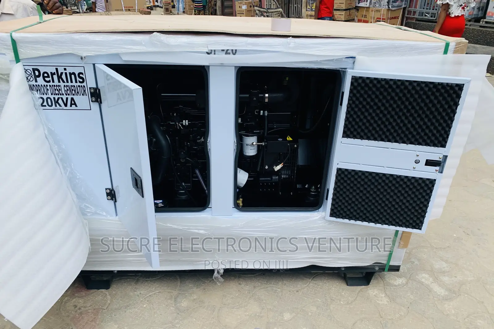 Original 20kva Perkins Diesel Generator Soundproof