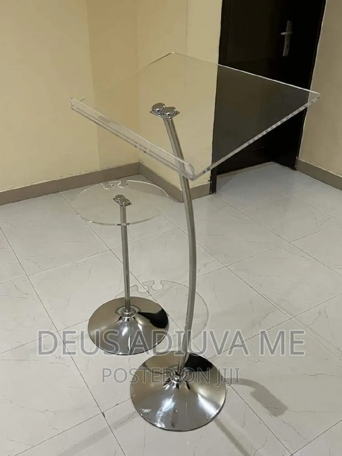 Single Pole Pulpit