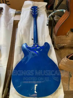 Fender Jazz Guitars Les Paul With Gear
