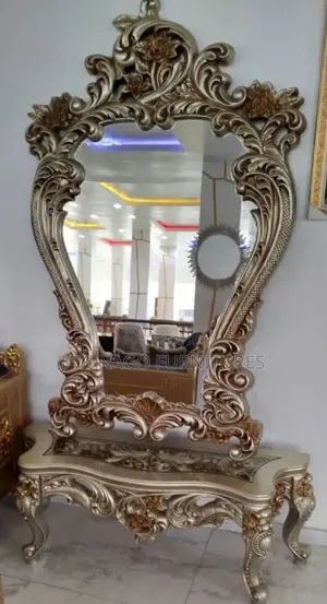 Executive Highly Quality Standard Royal Console Mirror