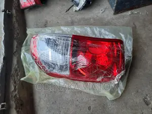 Back Light Toyota Tundra 2005 Model