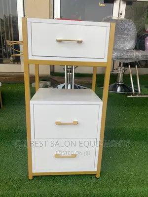 Saloon Shelve