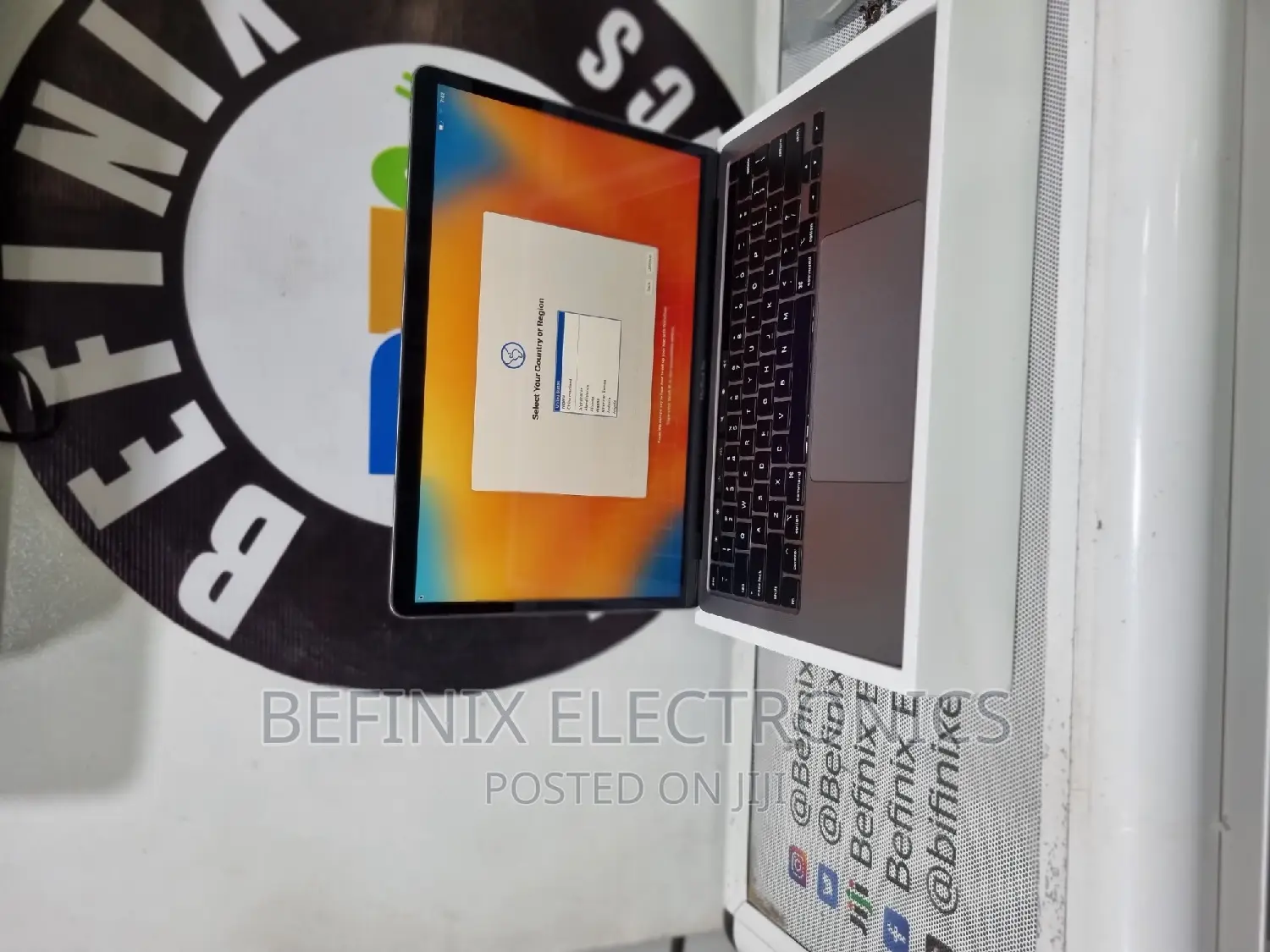 Laptop Apple MacBook Pro 2020 8GB Intel Core I5 SSD 256GB