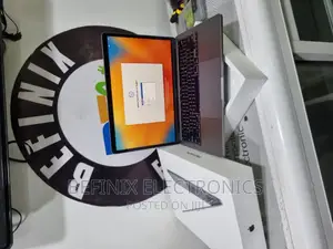 Laptop Apple MacBook Pro 2020 8GB Intel Core I5 SSD 256GB