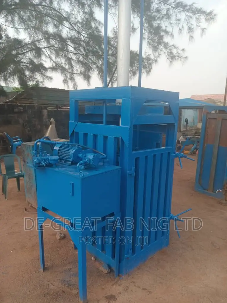 Bailing Machine