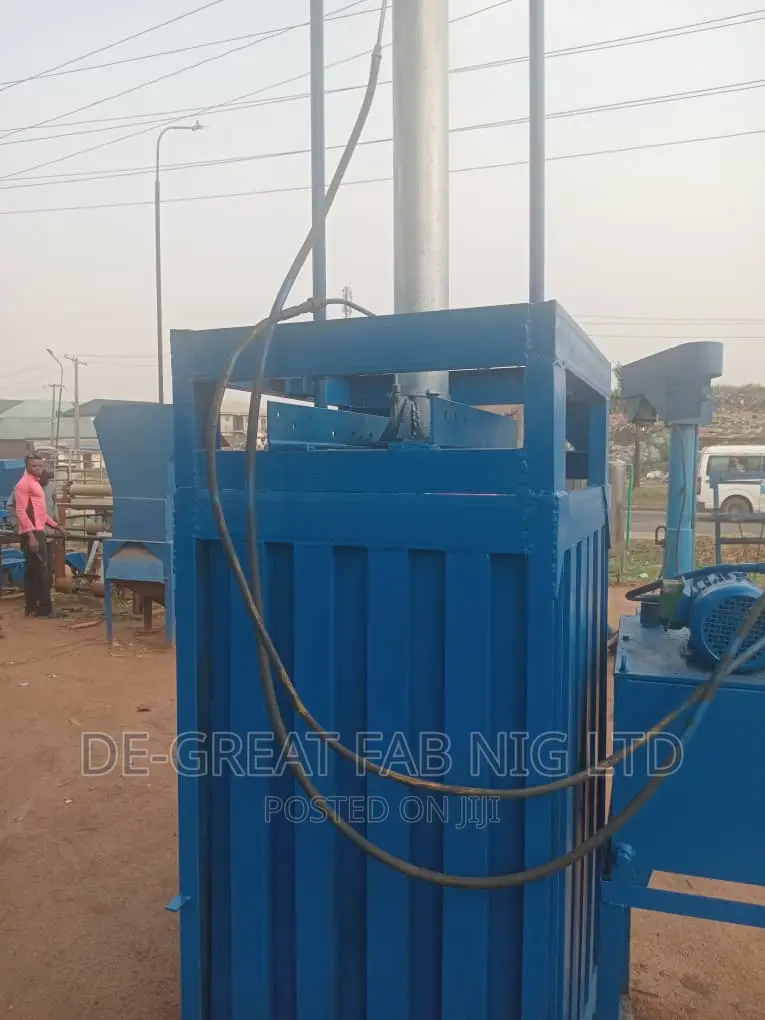 Bailing Machine