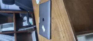 Laptop Apple MacBook Pro 2019 16GB Intel Core I5 SSD 512GB
