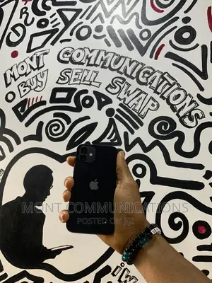 Photo - Apple iPhone 12 128 GB Black