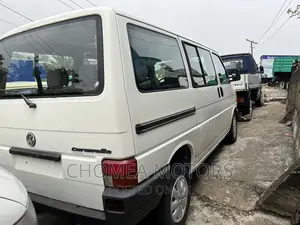 Volkswagen Transporter 2003 White