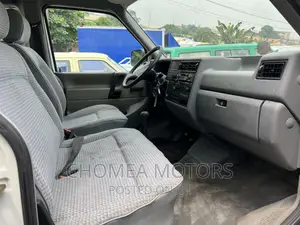 Volkswagen Transporter 2003 White