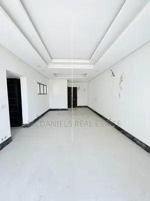5bdrm Duplex in Bourdillon for sale