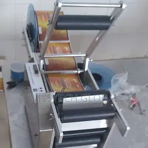 Semi Automatic Round Bottle Labelling Machine